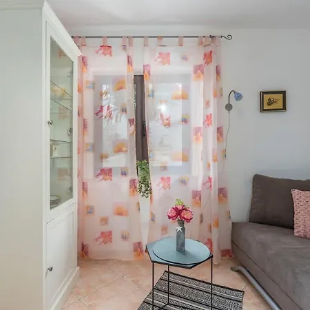 Franjo Tiha Luna Гостевой дом 3*