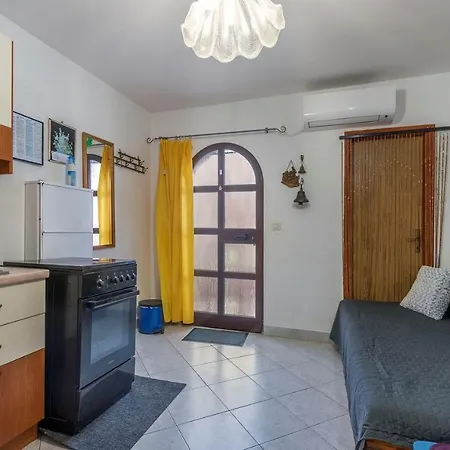 Franjo Tiha Luna Πανσιόν 3*